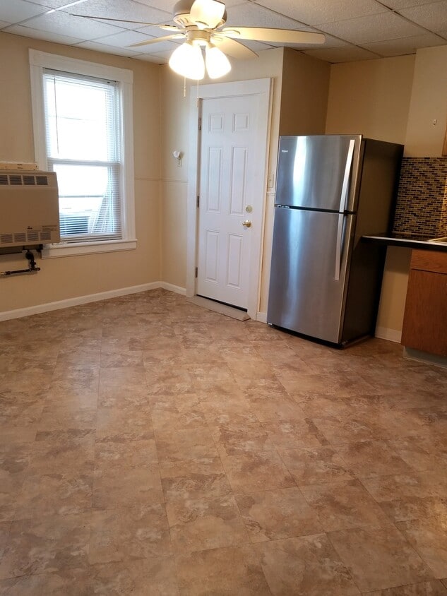 54 Maple St Unit E, Millbury, MA 01527 Apartments in Millbury, MA