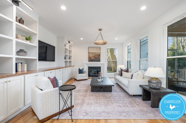 Foto del edificio - 1407 Sedgefield St