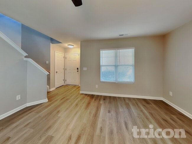 Foto del edificio - 4211 Offshore Dr