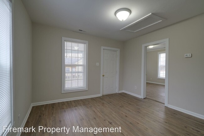 Building Photo - 3 br, 1 bath House - 1018 Bridge Street