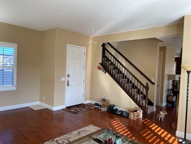 Foto del edificio - NEWER MODERN HOME BEHIND KAISER VACAVILLE *STAR RENTALS