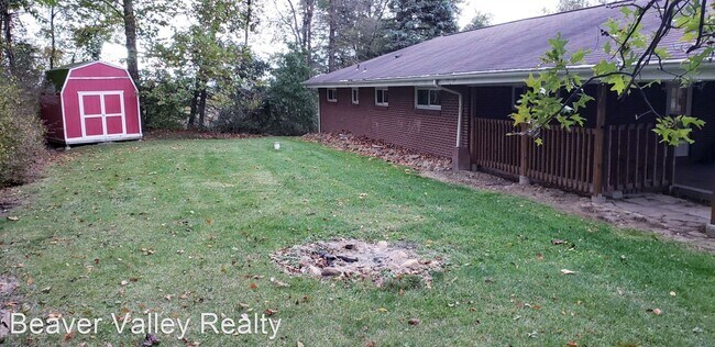 Building Photo - 6 br, 3 bath House - 648 Monaca Rd