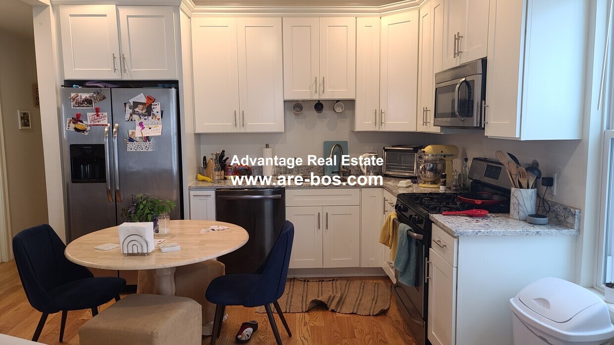Foto principal - 121 Webster Ave