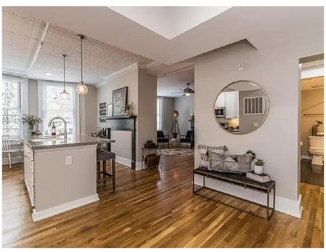 Photo - 1407 Vine St Apartment