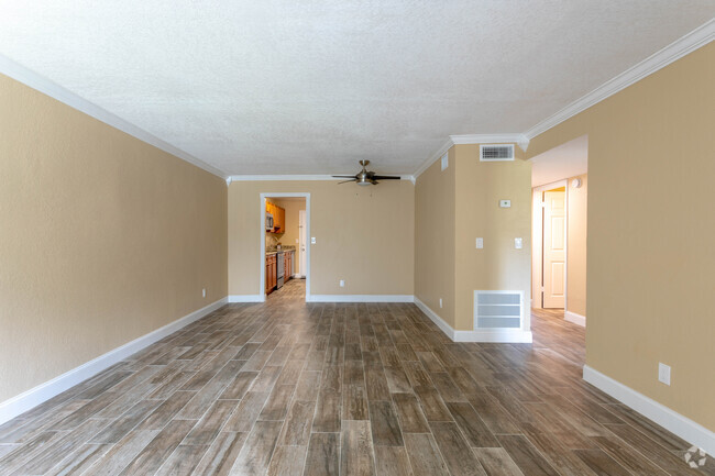 3bd 2ba 1230 ft² Premium - Autumn Run