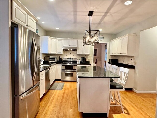 Foto del edificio - 34 Marian Ave