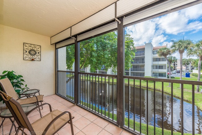 Building Photo - 1605 US-1