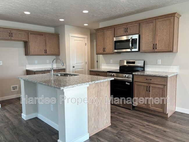Building Photo - 17599 Jackson Rdg Wy
