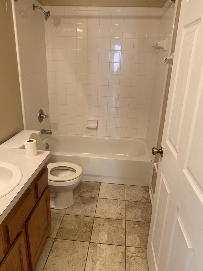 Building Photo - 9340 Mill Springs Dr