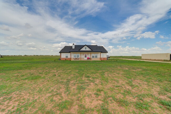 Building Photo - 9012 N County Rd 2700