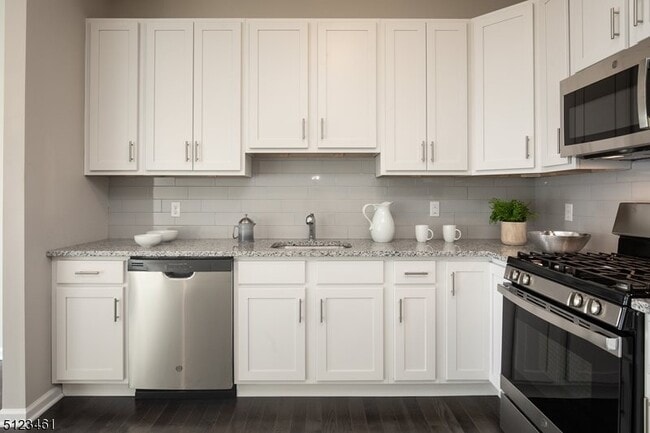 Building Photo - 45 Arlene Ct