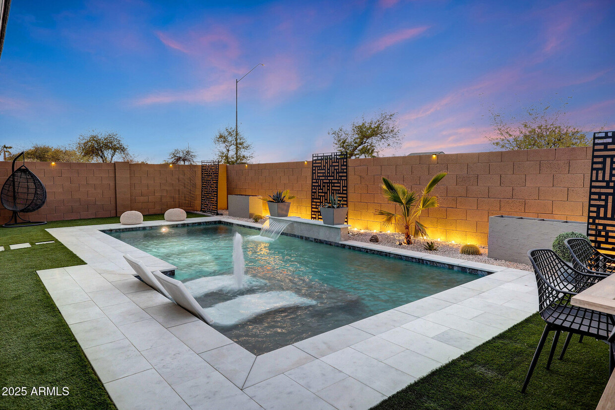 Foto principal - 738 W Kingman Dr