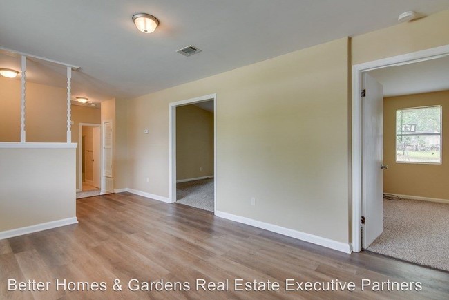 Building Photo - 3 br, 2 bath House - 2702 Castletown Drive