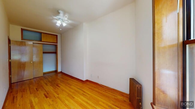 Building Photo - 243 W 72nd St