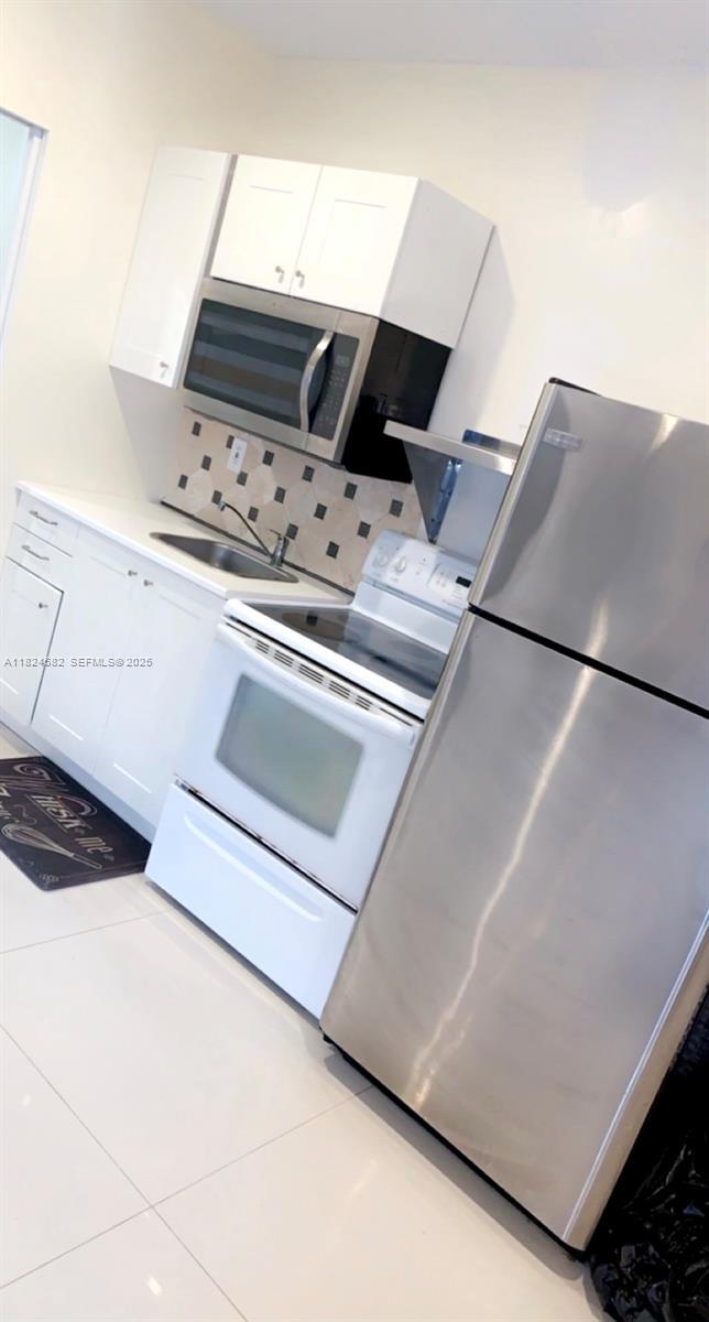 Foto del edificio - 10261 NW 24th Ct