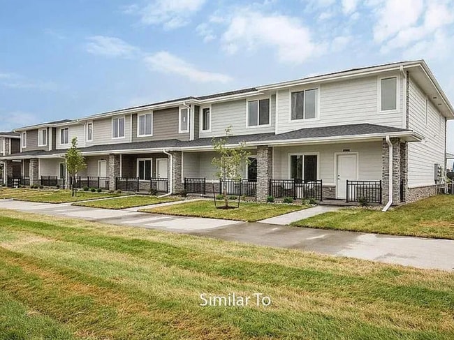 Building Photo - 2342 SE Parkview Crossing Dr