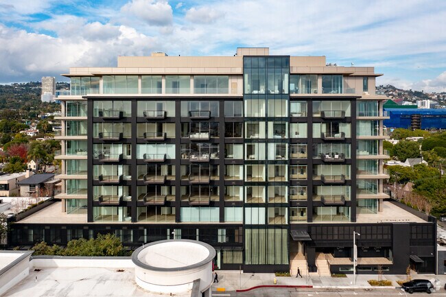 8899 Beverly Blvd. - 8899 Beverly
