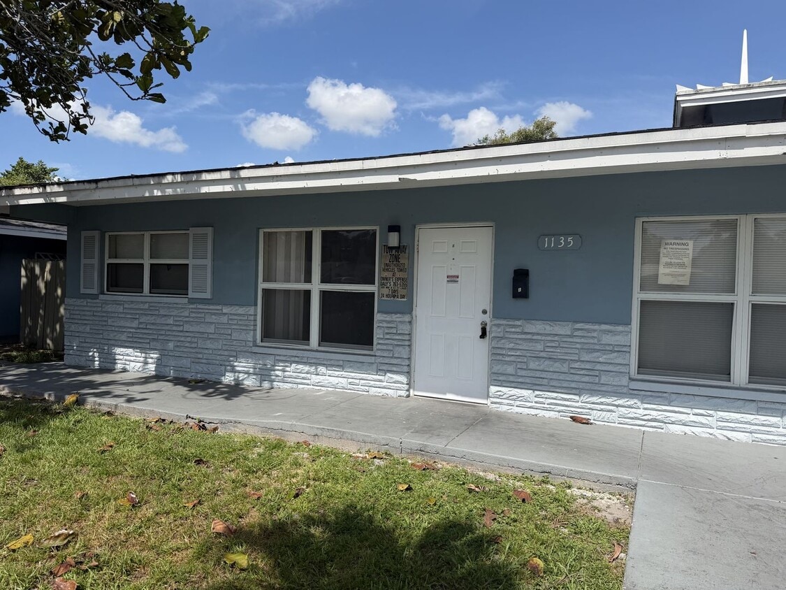 Photo - 1135 NW 7th Ave