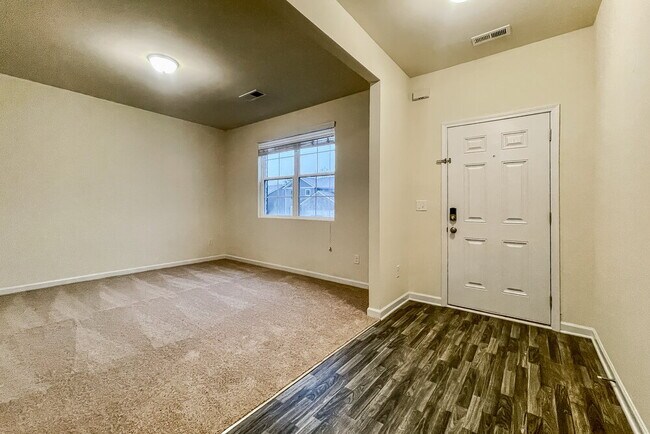 Building Photo - 322 Hamilton Pointe Dr