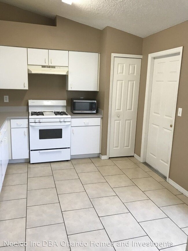 Building Photo - 3 br, 2 bath House - 11550 Foxglove Drive