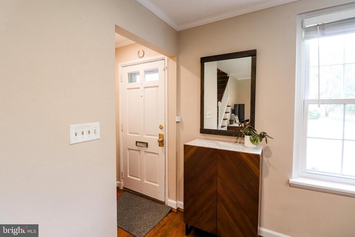 Foto principal - 3620 S Taylor St