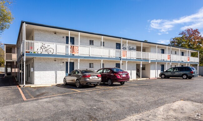 Foto del edificio - Coral Gables Apartments