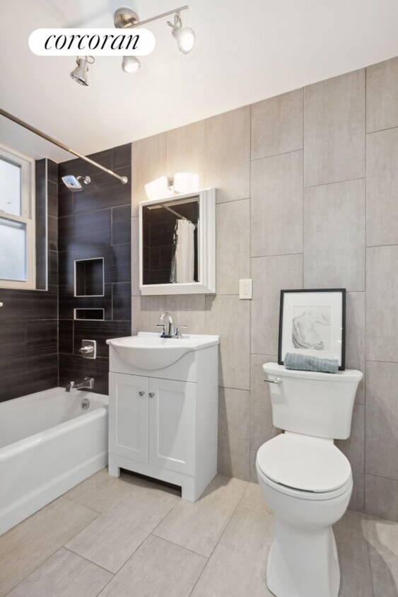 Building Photo - 874 W Broadway