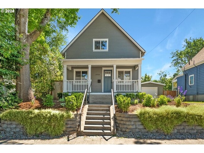 Building Photo - 3936 NE 10th Ave