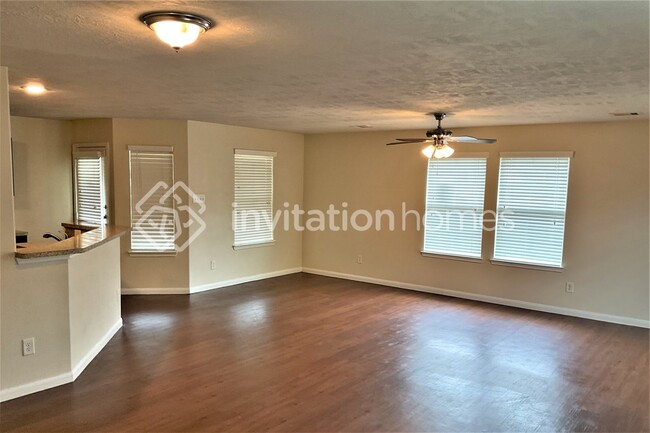 Building Photo - 12047 Jillian Crossing Dr