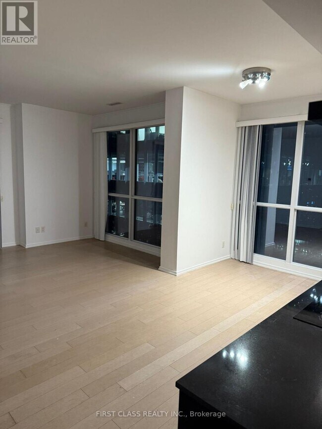 Building Photo - 70 Temperance St