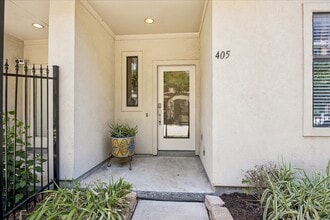 Building Photo - 405 Jackson Hill St
