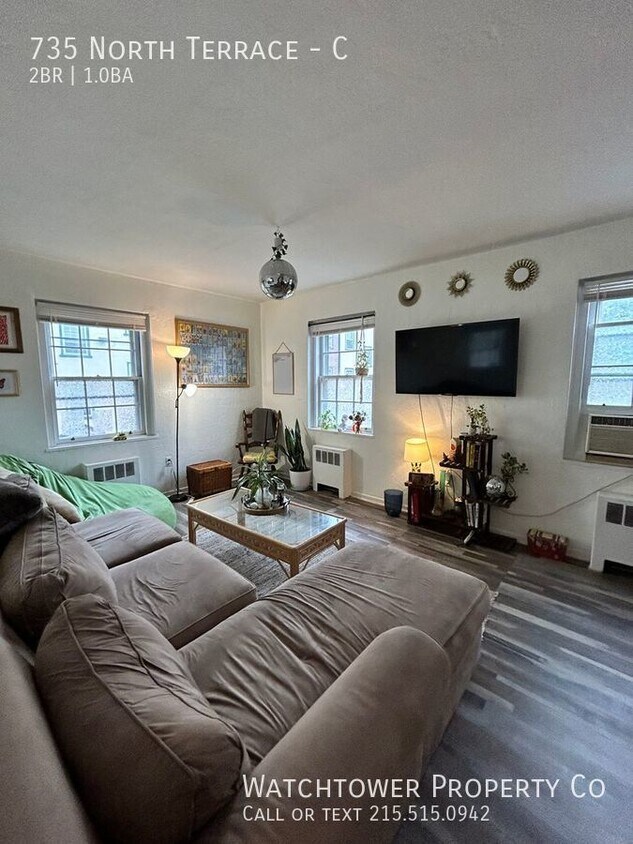 Primary Photo - Gorgeous 2 bedroom in a gated community