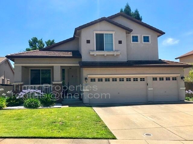 Primary Photo - Beautiful & Spacious Folsom Home