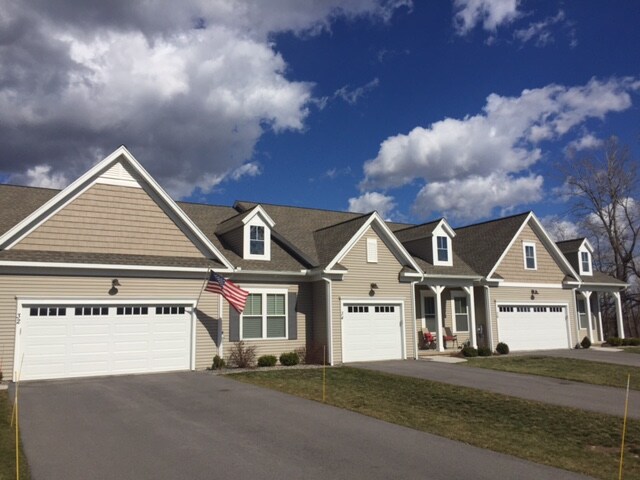 Casas adosadas - StoneBrook Townhomes & Cottages