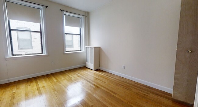 Building Photo - 31 Saint Lukes Rd