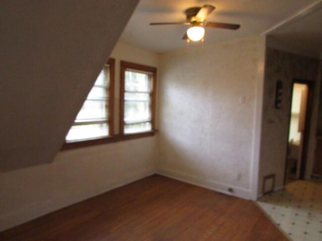 Building Photo - 1626 Winnebago St