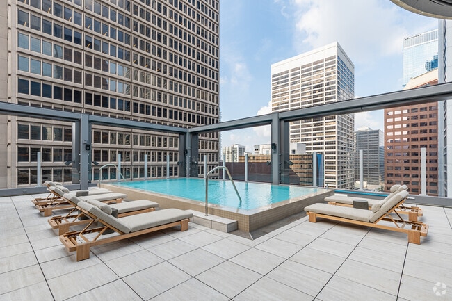 17 Market West