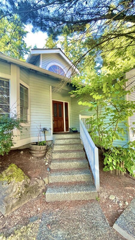 Primary Photo - 24212 SE 45th St