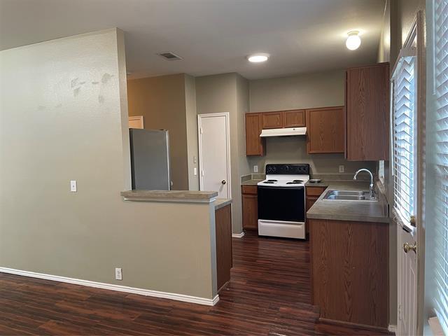Building Photo - 817 Greene Way