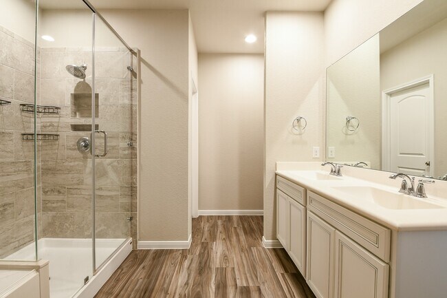 Foto del edificio - 12630 Beddington Ct