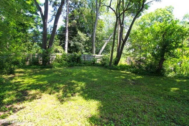 Building Photo - 4 br, 2 bath House - 124 Northlawn Ave