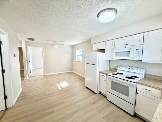 Building Photo - 5828 Gulf Dr