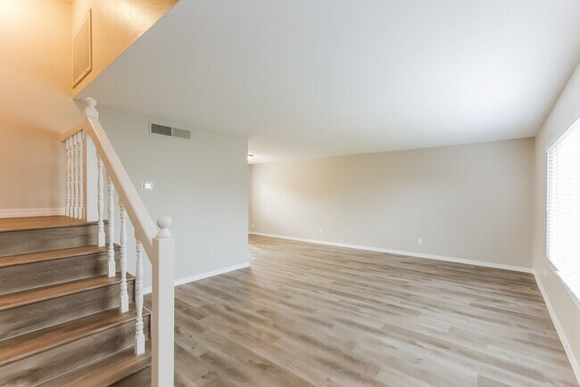 Foto del edificio - 2633 W Monte Ave
