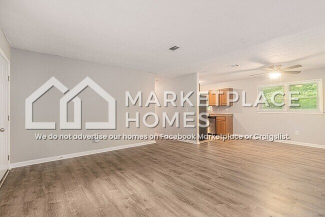 Foto del edificio - 3004 Twelve Oaks Cir