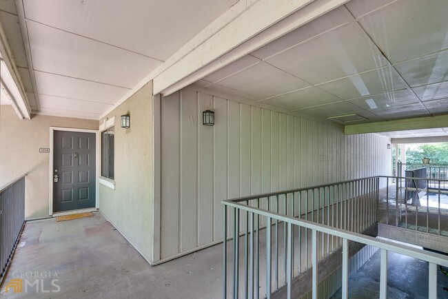 Foto del edificio - 1516 Wingate Way