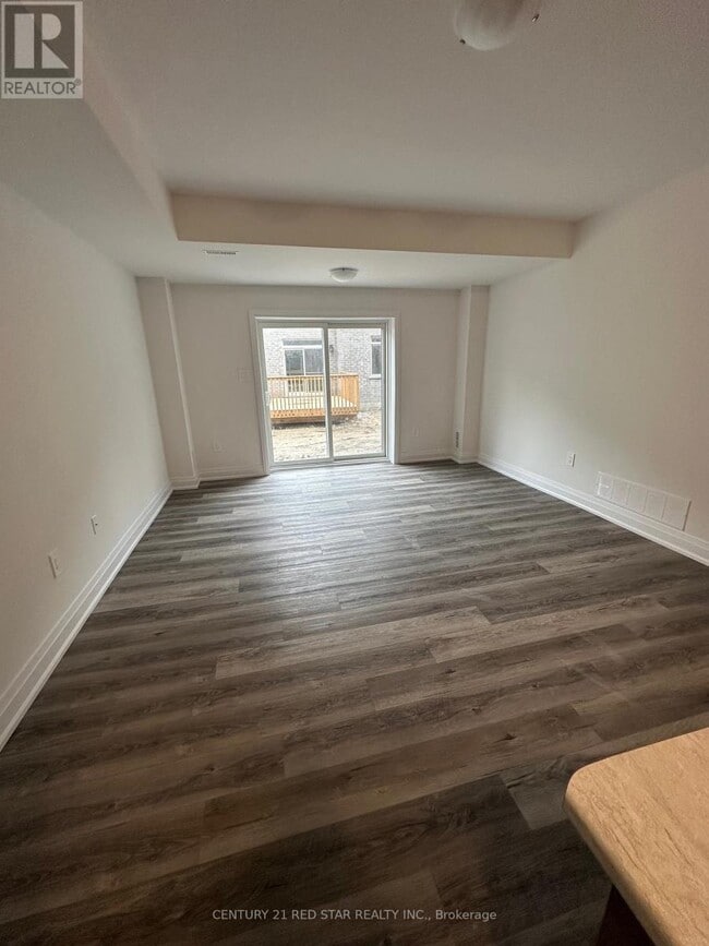 Building Photo - 180 Franklin Trl