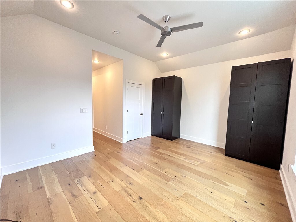 Foto del edificio - 1372 S Duncan Ave
