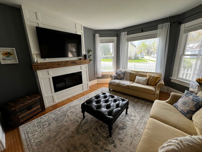 Foto del edificio - 359 N Oakwood Ave