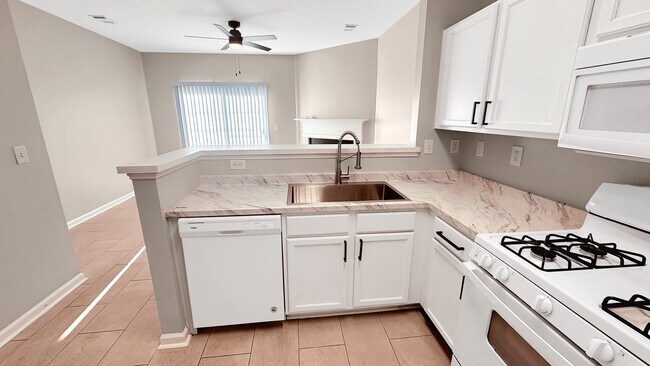 Foto del edificio - 3389 Hidden Cove Cir