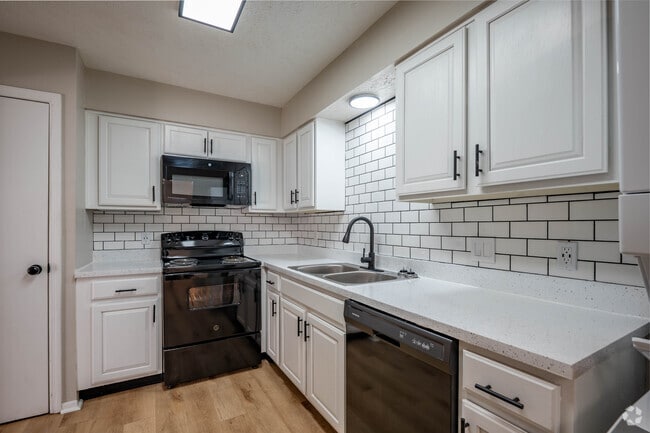 Building Photo - The Eclipse Apartment Homes